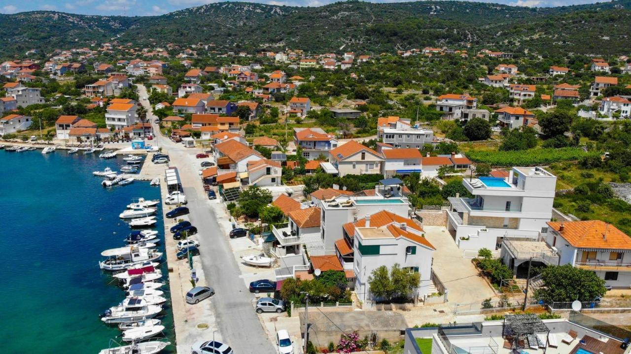Villa Adastra Vinišće Eksteriør bilde